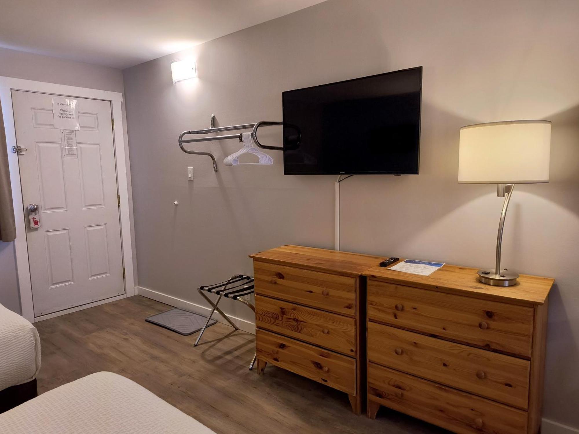 Fireweed Motel Smithers Εξωτερικό φωτογραφία